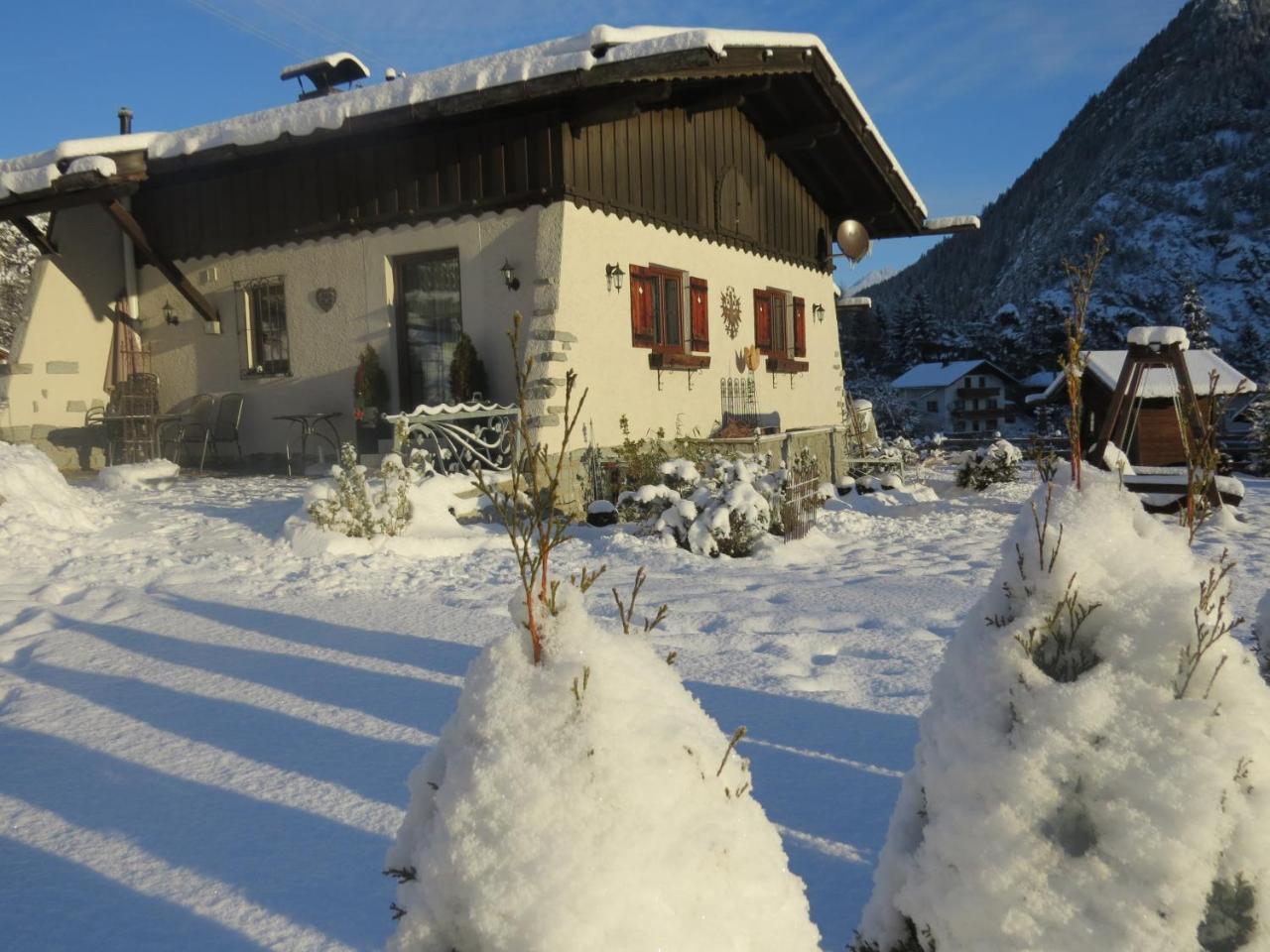 Ferienhaus Oetztal-Lodge Sautens Exterior foto